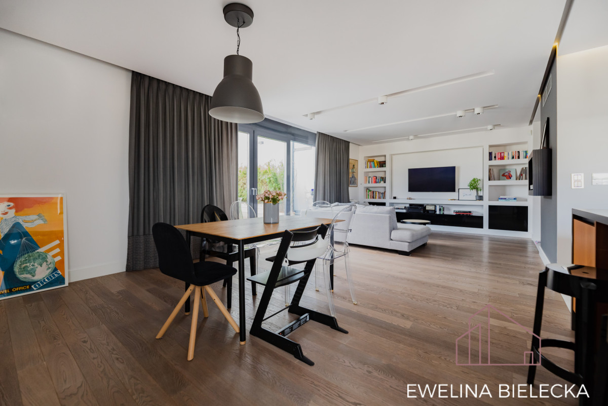 Unikatowy  penthouse z  dużym pięknym tarasem