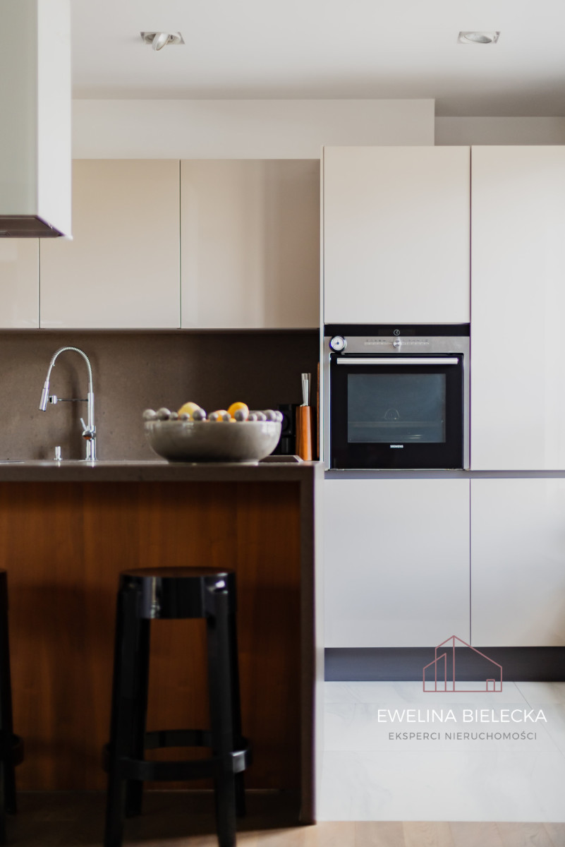 Unikatowy  penthouse z  dużym pięknym tarasem