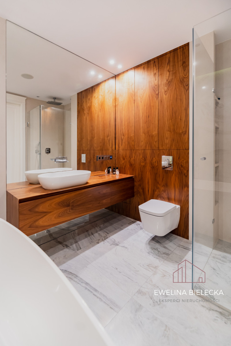 Unikatowy  penthouse z  dużym pięknym tarasem