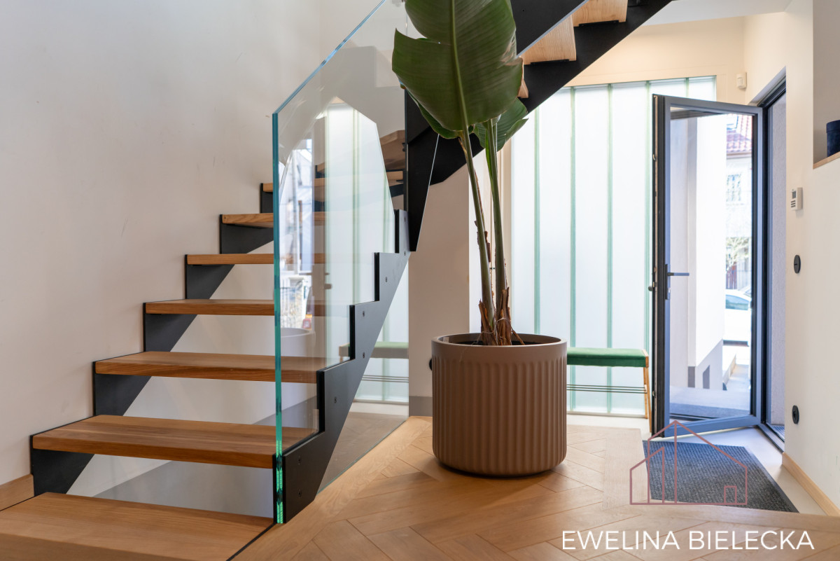 Stary Wilanów | 250 m² | Dom świeżo wykończony