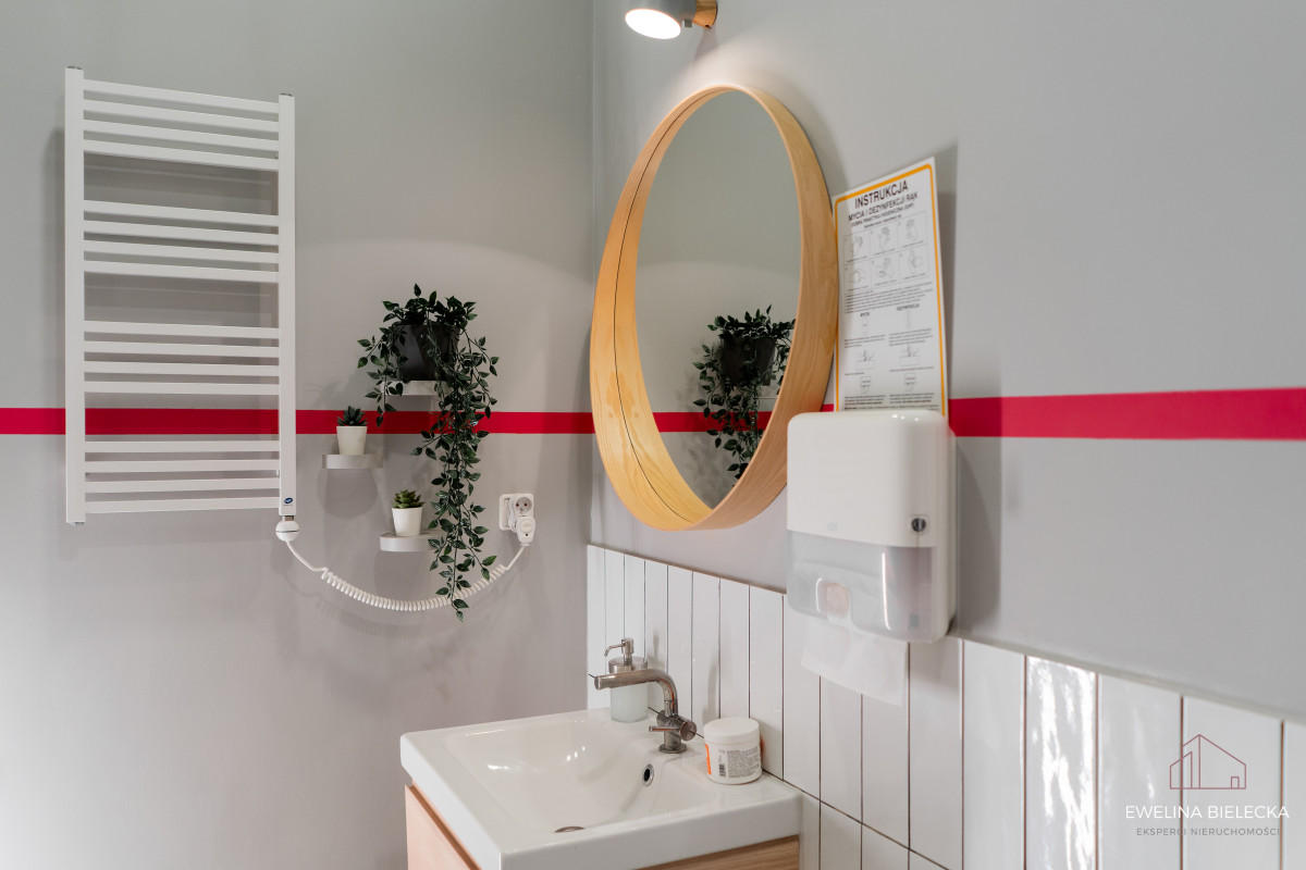 Lokal usługowy z witrynami | 167 m² | parter