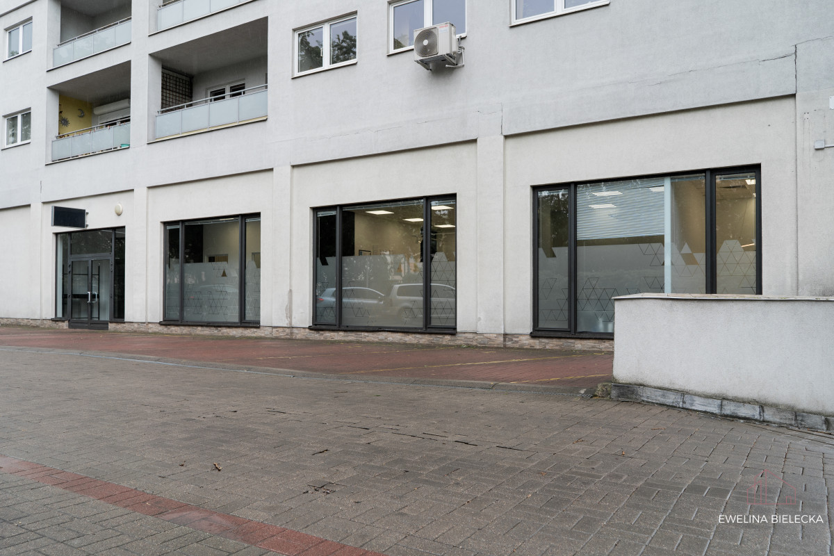 Lokal usługowy z witrynami | 167 m² | parter