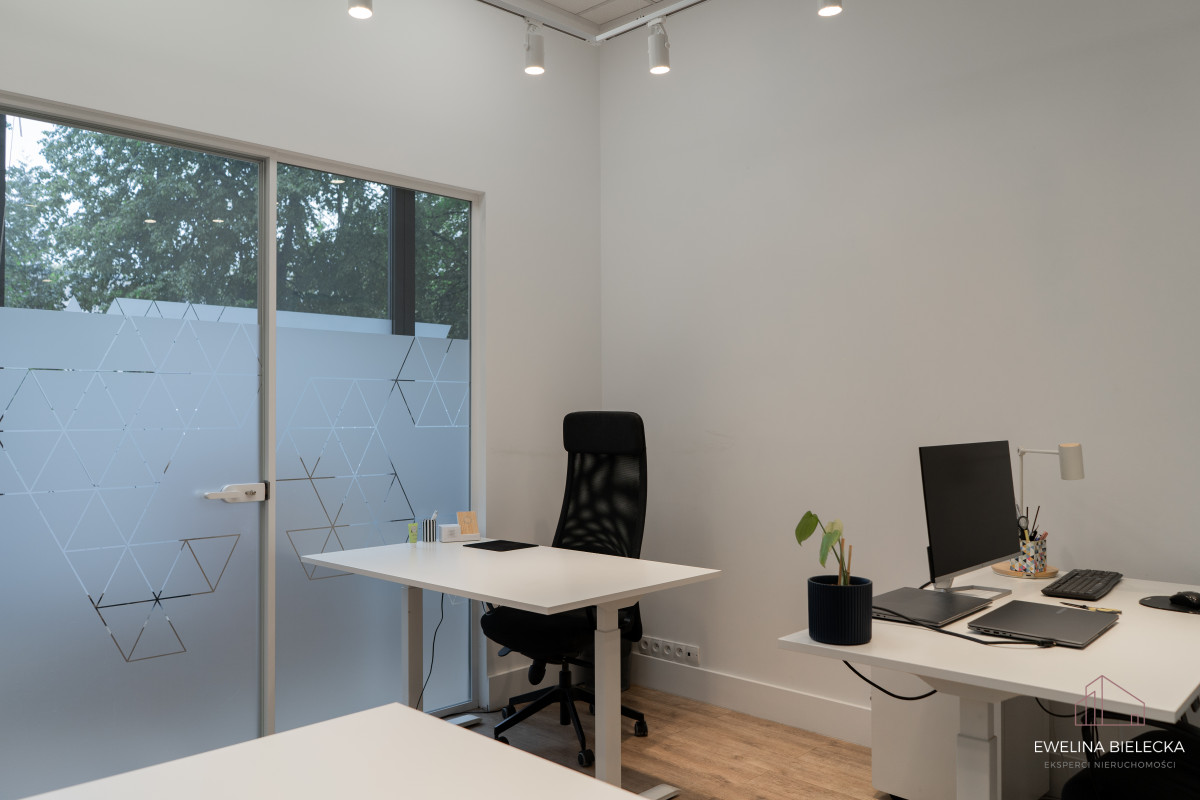 Lokal usługowy z witrynami | 167 m² | parter