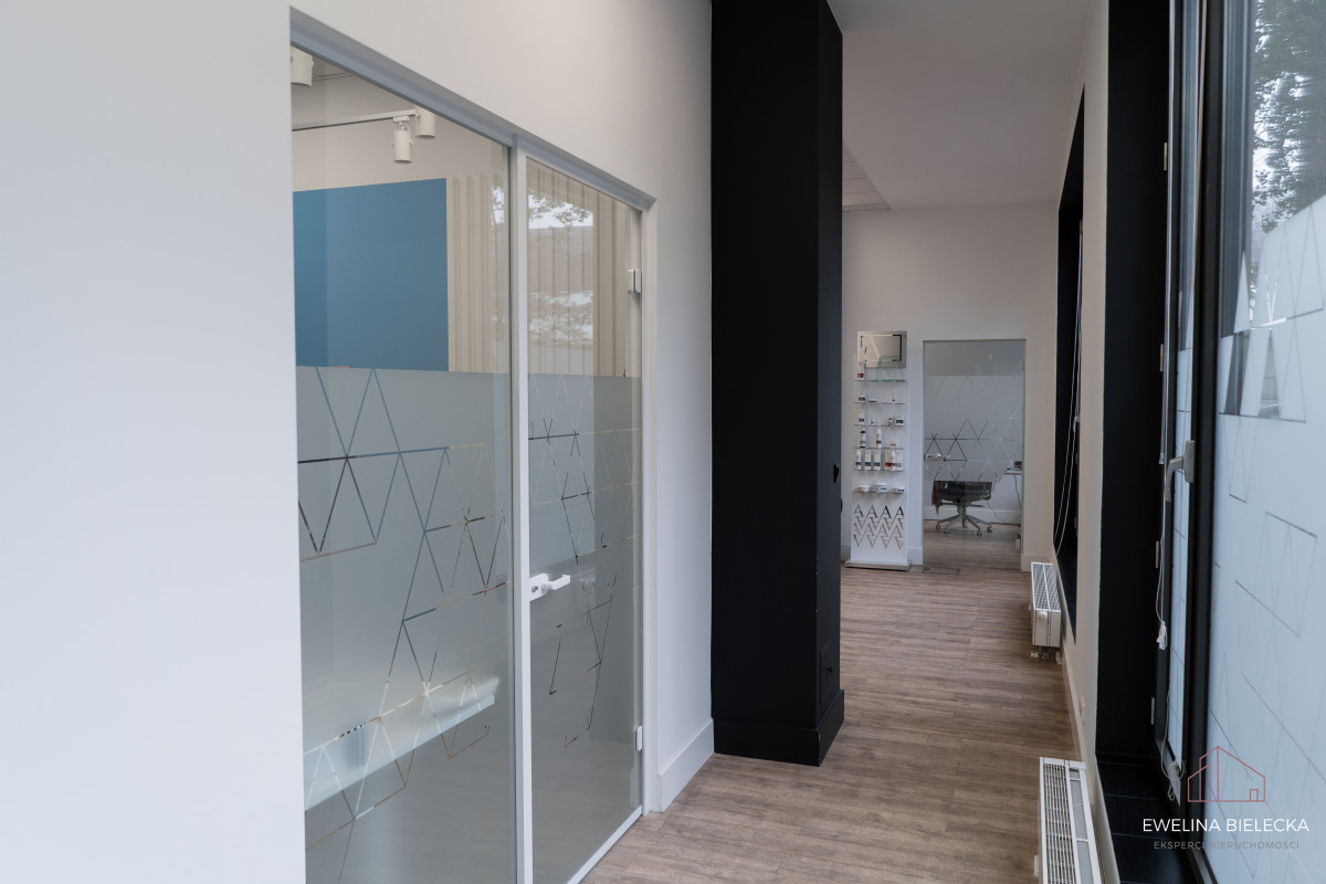 Lokal usługowy z witrynami | 167 m² | parter